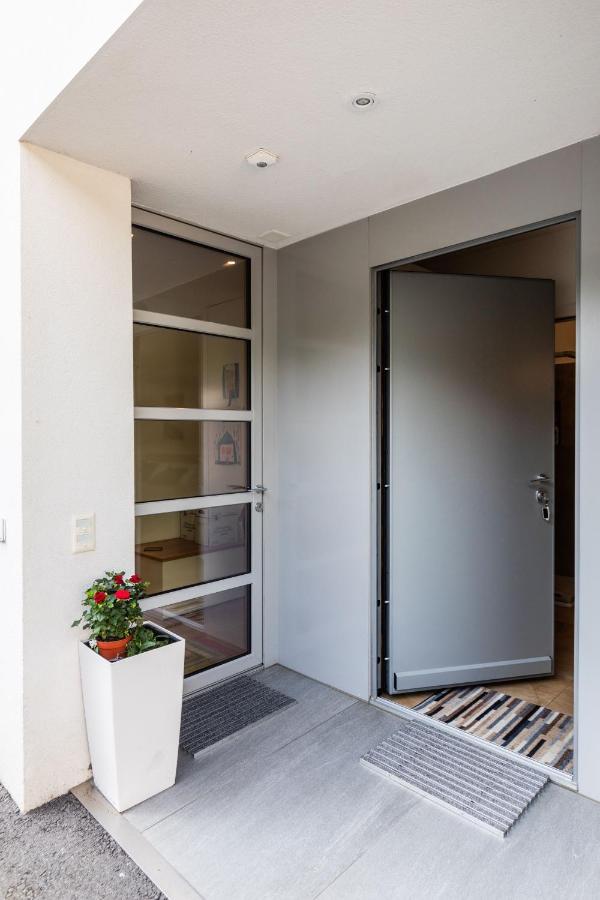 דירות לוגאנו Easy Flat Vezia, Indipendent Entrance, Free Parking מראה חיצוני תמונה